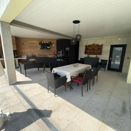 Casa Da Galheira With Swimming Pool By Se Vilela (Braga)